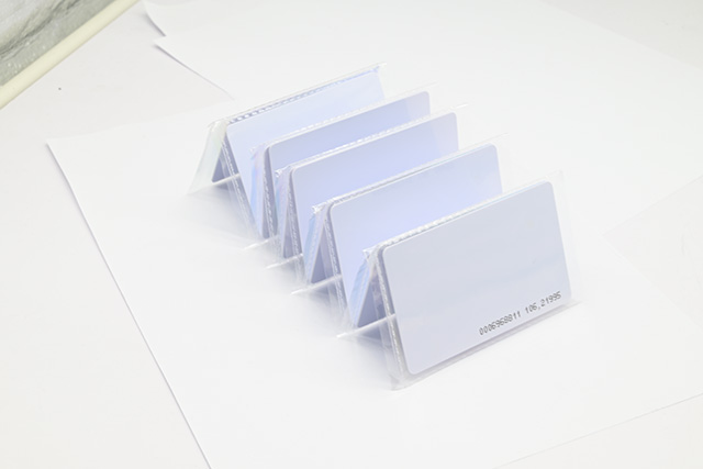 �Ž���ʹ��IC����ID���������ܽ���