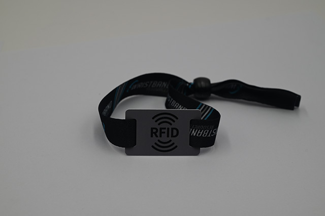 �ǽӴ�ʽic��Ӧ��