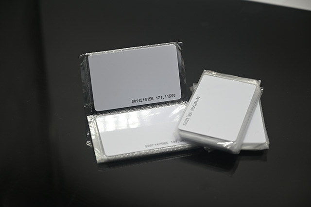 ��翨PVC����ѹ��Ҫ���Լ��ص�-������ʱ������翨����