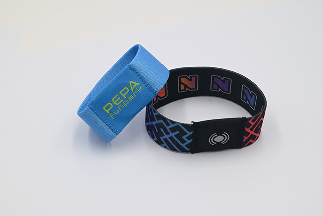 ����һ��ͨ���������Ķ�����������