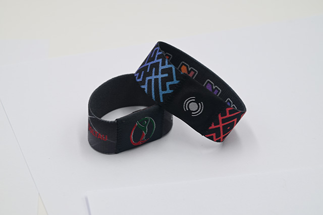 ����ԺУ԰���ײ�������������ѡУ԰��������Խ��Խ��