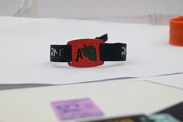 ���뿨����������������ʵ�ֵ�?