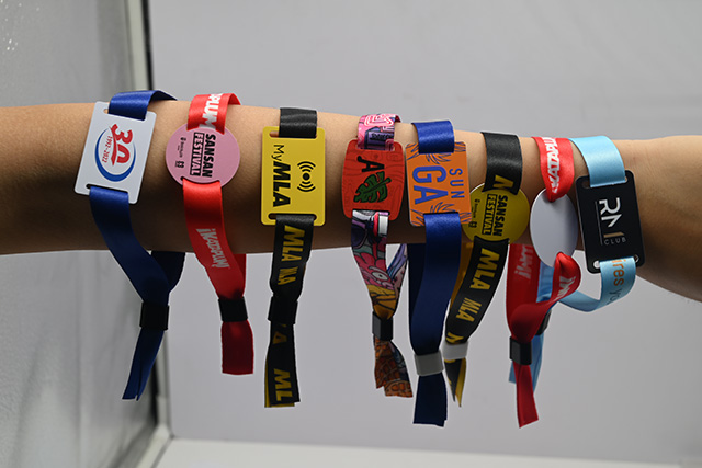 �������񿨵��ص�����Щ����������